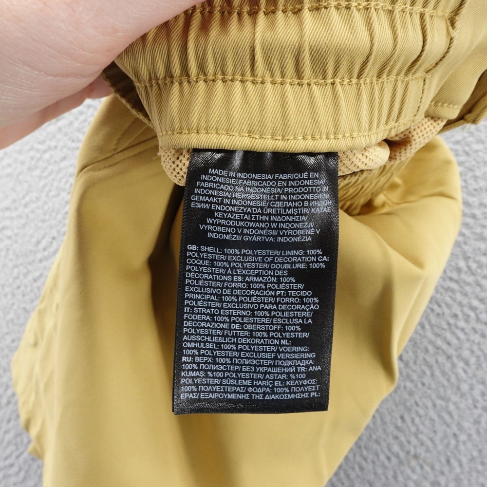 The North Face Performance Shorts 30 Yellow Activewear Men Stretch Summer New - Picture 12 of 15